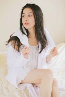 吉泽明步